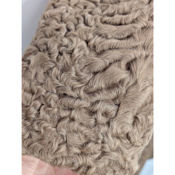Vintage Beige Genuine Persian Lamb Coat - Petite Size Friendly - Picture 8 of 12